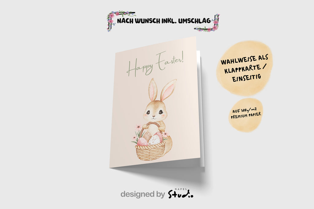 Niedliche Osterkarte mit einem kleinen Hasen, der einen Korb mit bunten Ostereiern hält. Aquarell Stil Illustration mit Blumen und sanften Frühlingsfarben. Oben steht „Happy Easter“. Perfekt als Oster Grußkarte für Familie, Freunde oder Kinder.
