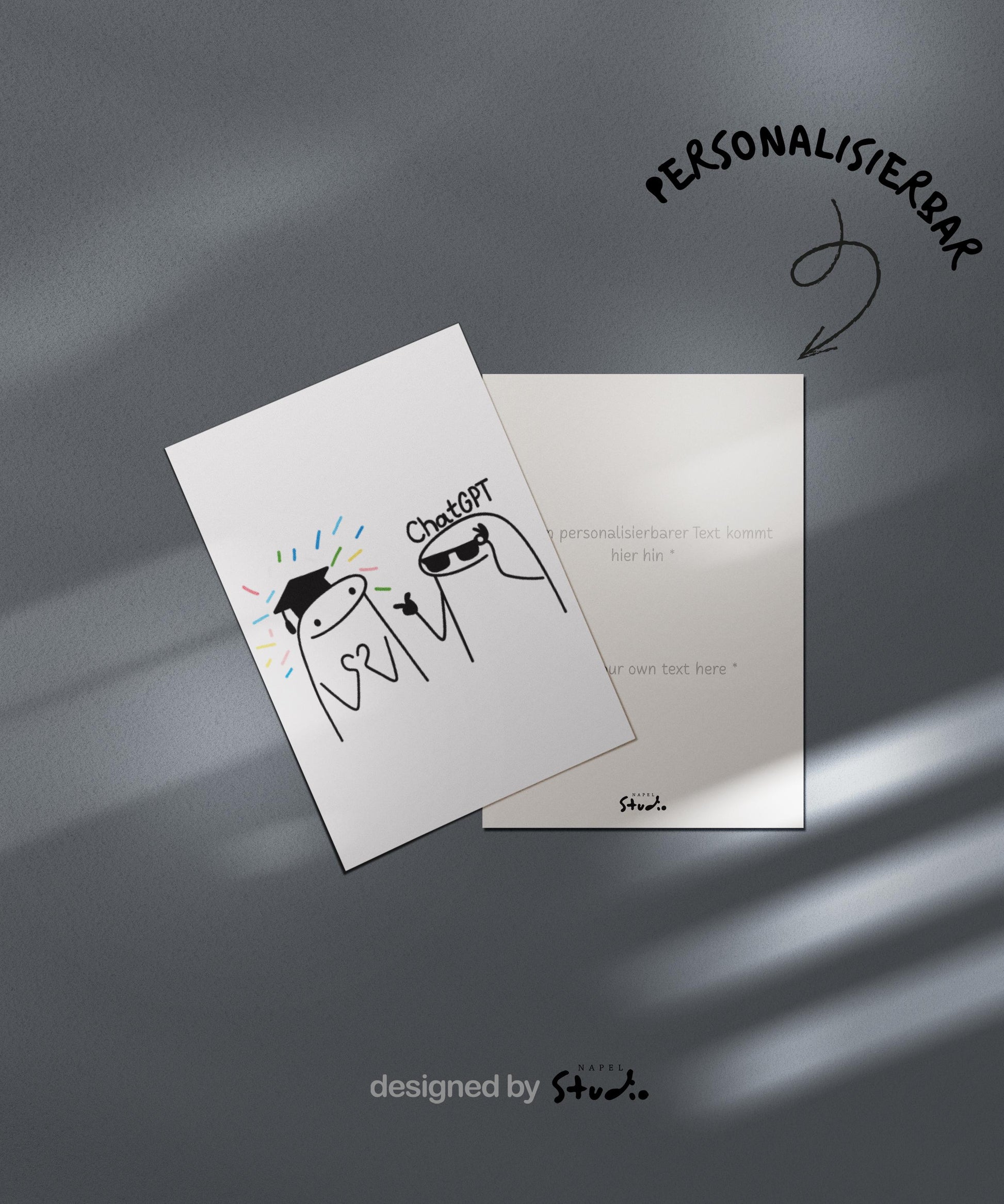 Illustration einer humorvollen Gratulationskarte im minimalistischen Cartoon-Stil. Links eine Figur mit Abschlusskappe und bunten Konfetti-Strahlen, rechts eine Figur mit Sonnenbrille und „ChatGPT“-Schriftzug. Weißer Hintergrund, klare Linien, modernes süßes Design. Perfekt als Glückwunsch- oder Abschlusskarte.