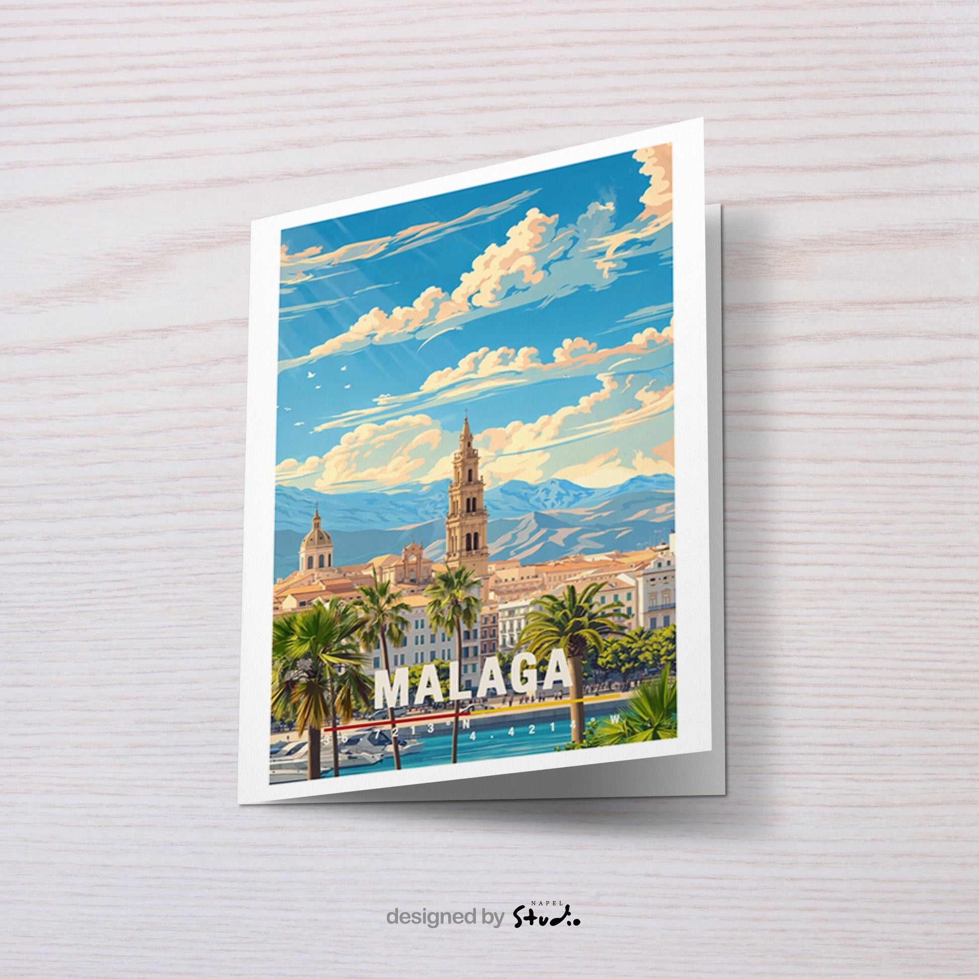 Illustration von Málaga mit Blick auf den Hafen, Palmen und die historische Altstadt vor bergiger Kulisse. Die Szene wirkt sonnig, entspannt und mediterran und fängt das typische Andalusien-Flair ein. Ideal als Grußkarte für Spanien-Reisen und Städteurlaub.