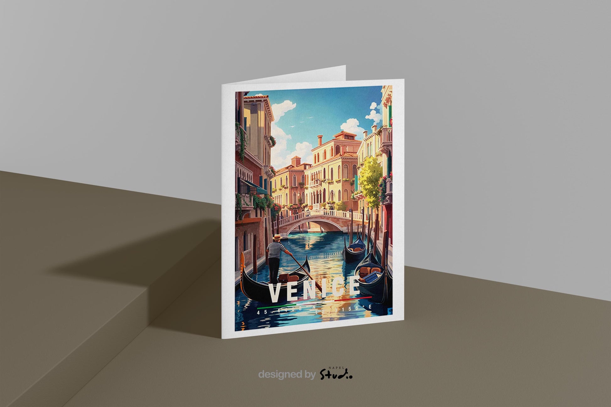 Illustration von Venedig mit Gondeln auf einem ruhigen Kanal, historischer Architektur und Brücke. Die Szene wirkt romantisch, warm und klassisch italienisch.