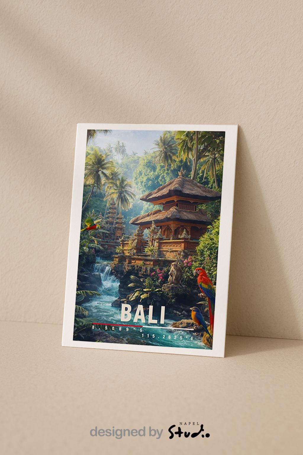 Farbenfrohe Illustration von Bali mit traditionellem Dschungeltempel, Wasserfall, tropischer Vegetation und exotischen Vögeln. Die Szene wirkt lebendig, mystisch und naturverbunden.