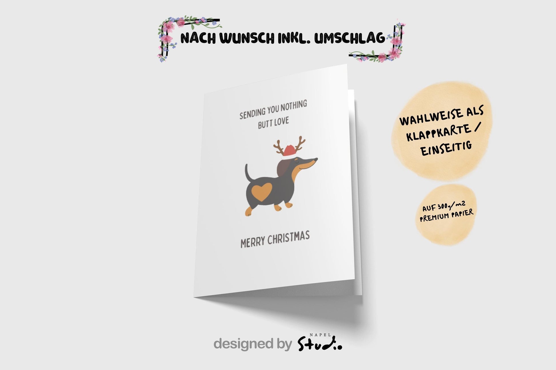 Diese witzige Weihnachtskarte zeigt einen Dackel mit einem großen Herzfleck auf dem Po, einem Rentiergeweih und einer kleinen Weihnachtsmütze. Darüber steht der Spruch „Sending you nothing butt love“, darunter „Merry Christmas“. Das Motiv ist humorvoll, süß und perfekt für Hundeliebhaber, Dackelfans oder als origineller Weihnachtsgruß für Freunde, Familie oder Haustierbesitzer.