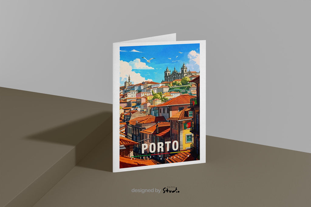 Detaillierte Illustration von Porto mit dicht aneinandergereihten, farbenfrohen Häusern und typischen roten Ziegeldächern, die sich über die Hügel der Altstadt ziehen. Im Hintergrund erhebt sich eine historische Kirche über der Stadt. Die warme Lichtstimmung, mediterrane Architektur und das lebendige Stadtbild vermitteln portugiesisches Flair, kulturelle Tiefe und das romantische Reisegefühl einer traditionsreichen Küstenstadt.