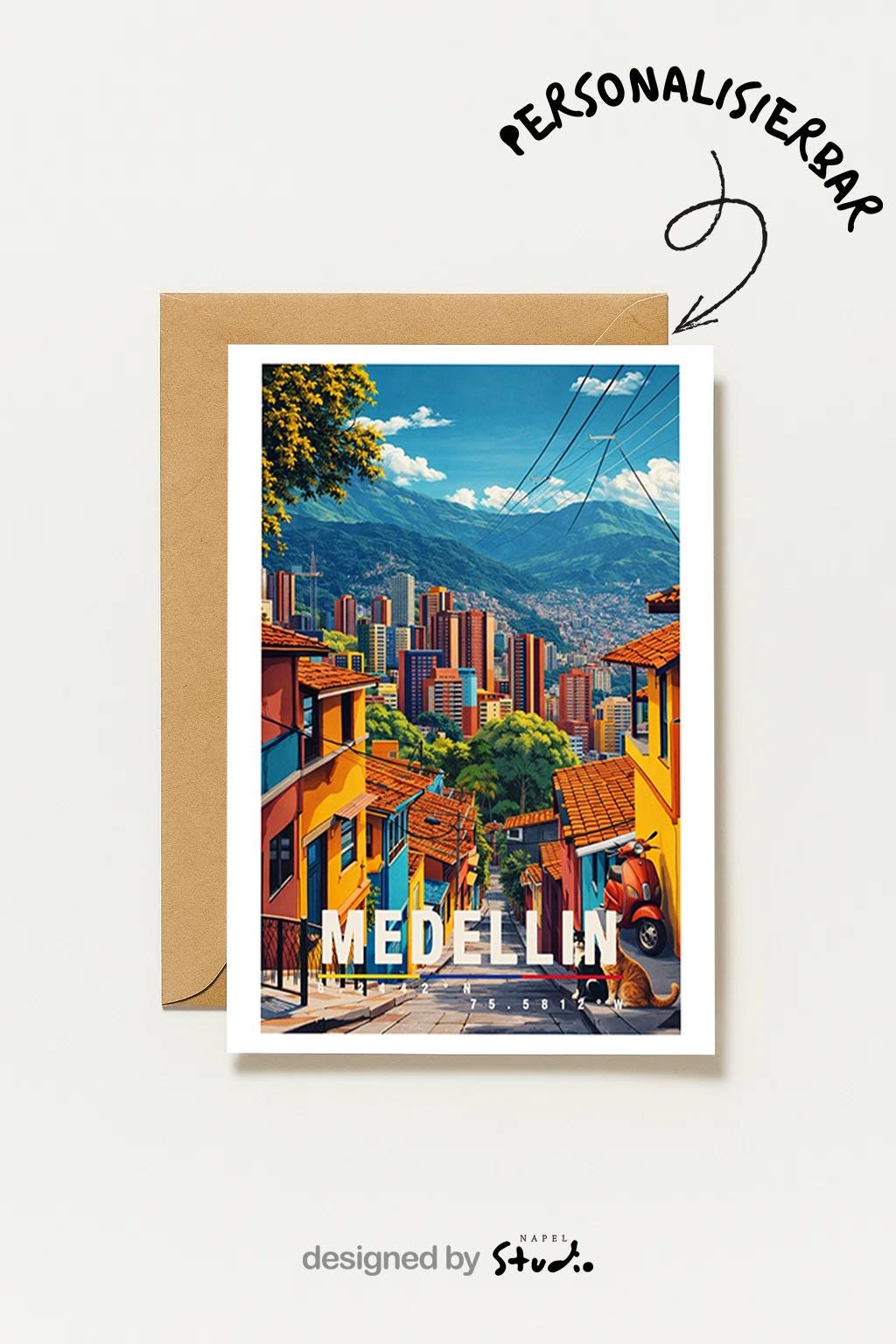 Farbenfrohe Grußkarte mit Medellín-Motiv in Kolumbien, zeigt steile Straßen, bunte Häuser und eine eindrucksvolle Bergkulisse. Die Illustration verbindet urbanes Leben mit südamerikanischer Atmosphäre. Perfekt als Reise-Grußkarte, Städtegruß oder liebe Nachricht für Kolumbien-Fans, Reisende und Kulturbegeisterte.