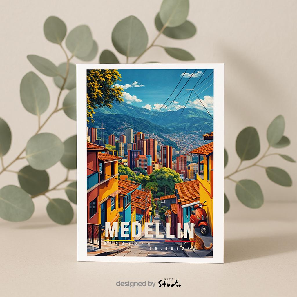 Farbenfrohe Grußkarte mit Medellín-Motiv in Kolumbien, zeigt steile Straßen, bunte Häuser und eine eindrucksvolle Bergkulisse. Die Illustration verbindet urbanes Leben mit südamerikanischer Atmosphäre. Perfekt als Reise-Grußkarte, Städtegruß oder liebe Nachricht für Kolumbien-Fans, Reisende und Kulturbegeisterte.