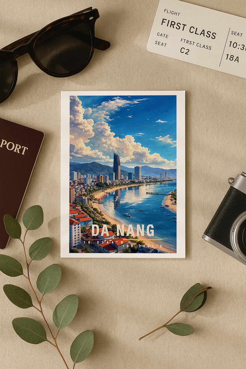 Sommerliche Grußkarte mit Da-Nang-Motiv, zeigt Küste, Stadt, Meer und Himmel mit weitem Panorama. Die Illustration verbindet Strand, Stadtleben und asiatische Atmosphäre. Perfekt als Reise-Grußkarte, Urlaubsgruß oder liebe Nachricht für Strandliebhaber und Vietnam-Reisende.