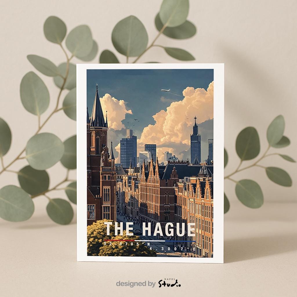 Diese Grußkarte zeigt eine moderne Gracht in Den Haag mit spiegelndem Wasser, traditionellen Häusern und zeitgenössischer Skyline im Hintergrund. Die Illustration verbindet klassische niederländische Architektur mit urbanem Großstadtgefühl und ist ideal als moderne Reisekarte oder stilvoller Städtegruß.