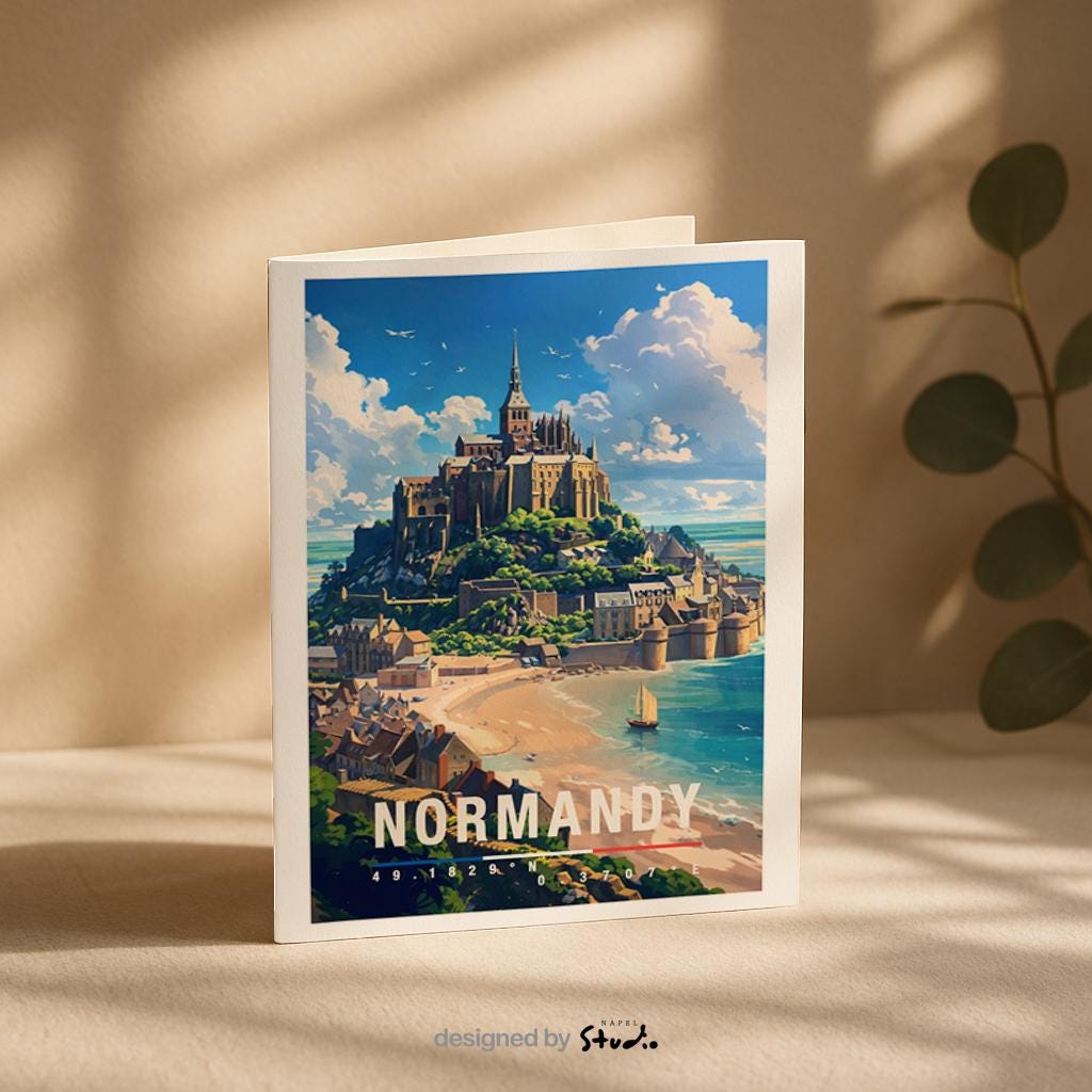 Diese illustrierte Grußkarte zeigt eine beeindruckende Küstenlandschaft der Normandie mit einer historischen Abtei auf einem Felsen, umgeben von Meer, Strand und kleinen Häusern. Die weiten Himmel und sanften Farben vermitteln Ruhe, Geschichte und Naturverbundenheit. Ideal als Reise-Grußkarte, Erinnerungsstück oder Geschenk für Frankreich-Liebhaber, Küstenfans und Menschen mit Bezug zur Normandie.