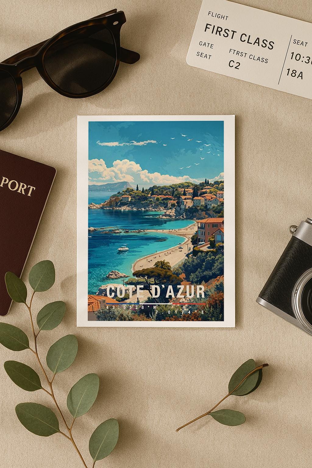 Illustration einer Grußkarte mit Côte-d’Azur-Motiv zeigt eine sonnige Mittelmeerküste mit türkisblauem Meer, Sandstrand und mediterranen Häusern auf sanften Hügeln. Die leuchtenden Farben und die ruhige Atmosphäre vermitteln Sommer, Urlaub und südfranzösisches Lebensgefühl. Perfekt als Reise-Grußkarte, Urlaubsgruß oder liebevolle Aufmerksamkeit für Meerliebhaber, Frankreich-Fans und Menschen mit Fernweh nach der französischen Riviera.