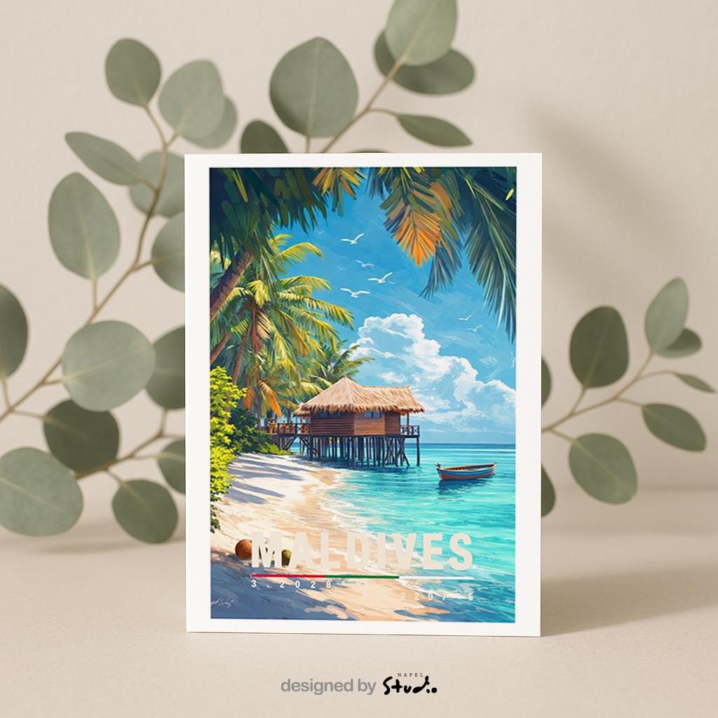Stilvolle Grußkarte mit idyllischem Maldives-Strandmotiv: feiner weißer Sand, sanfte türkisfarbene Wellen, schattenspendende Palmen und ein Strandhaus direkt am Meer. Das Motiv strahlt Wärme, Entspannung und Urlaubsgefühl aus. Perfekt als Grußkarte für Urlaubsgrüße, Hochzeiten, Jahrestage, Valentinstag oder als liebevolle Aufmerksamkeit für Menschen, die Sonne, Meer und exotische Reiseziele lieben.