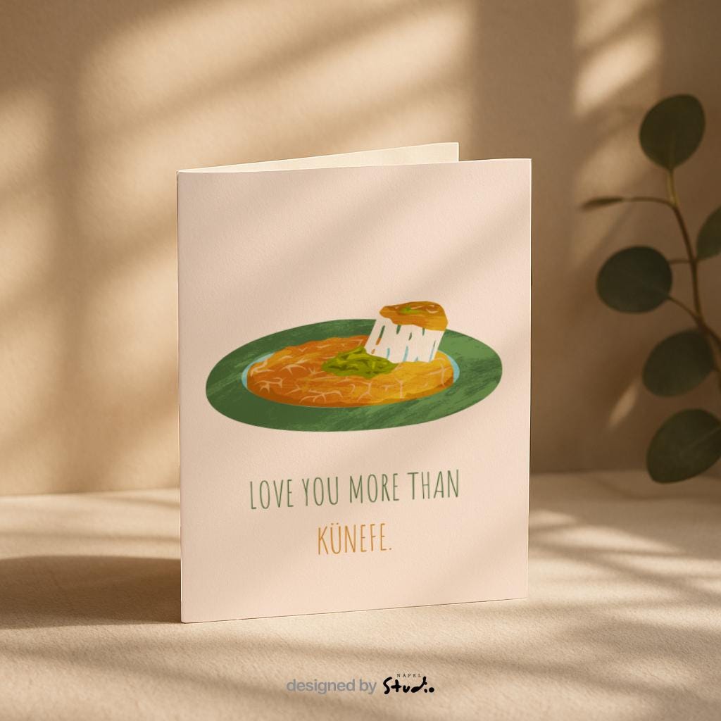 Love You More Than Künefe Grußkarte | Lustige türkische Dessert Liebeskarte